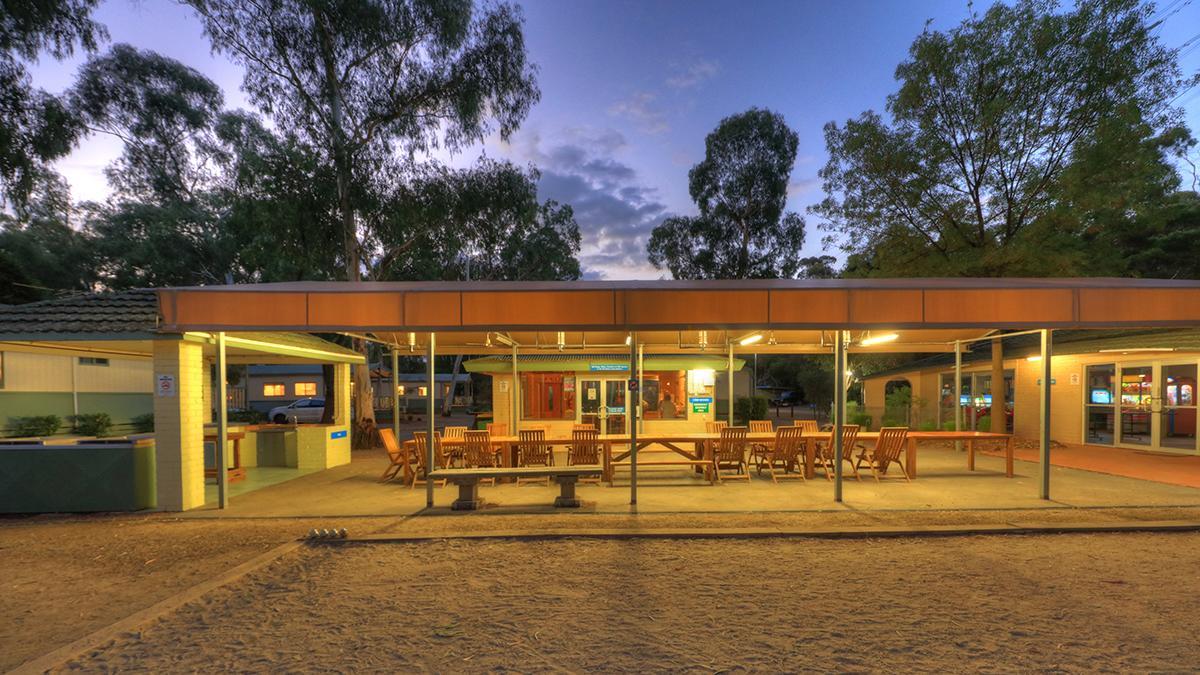 Crystal Brook Tourist Park Hotell Doncaster East Eksteriør bilde